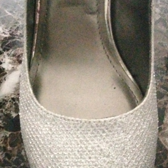 Silver Worthington high heels - Picture 3 of 7